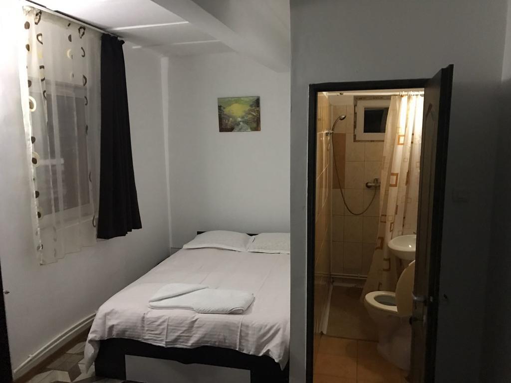Pensiunea Marcello Iasi Exteriör bild