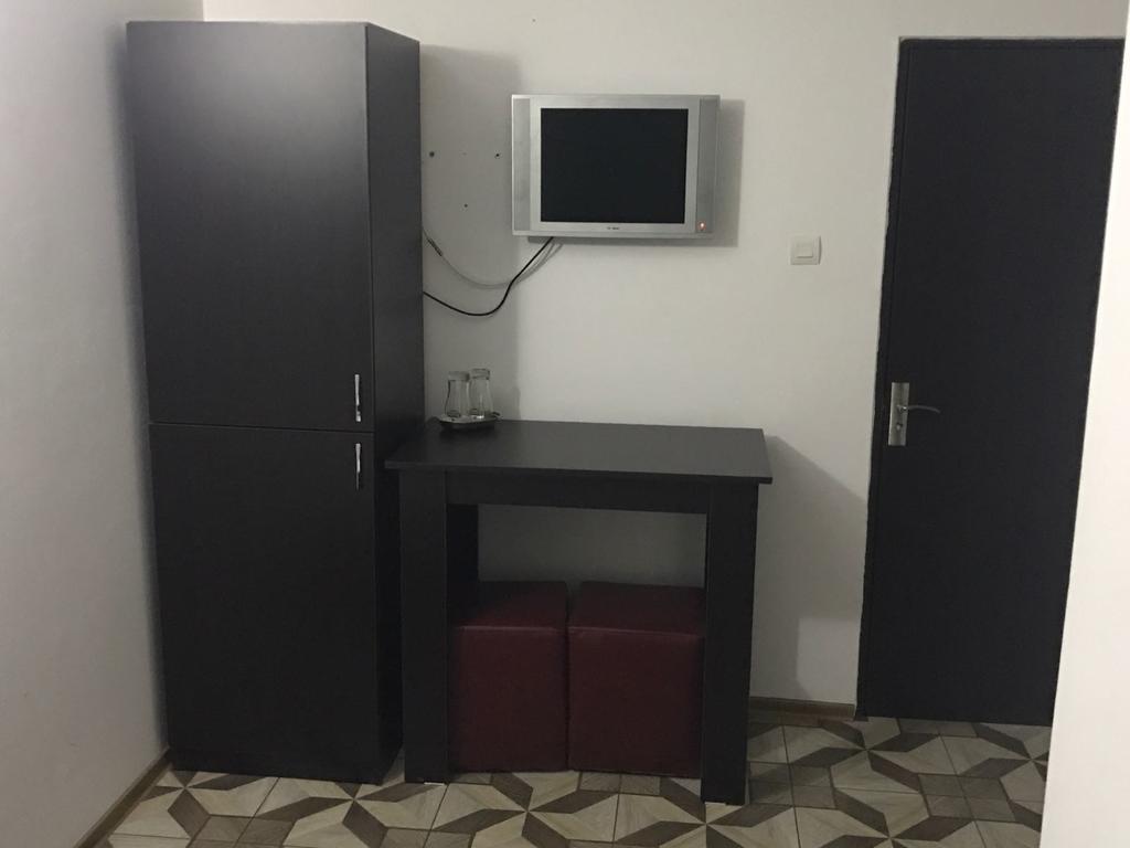Pensiunea Marcello Iasi Exteriör bild