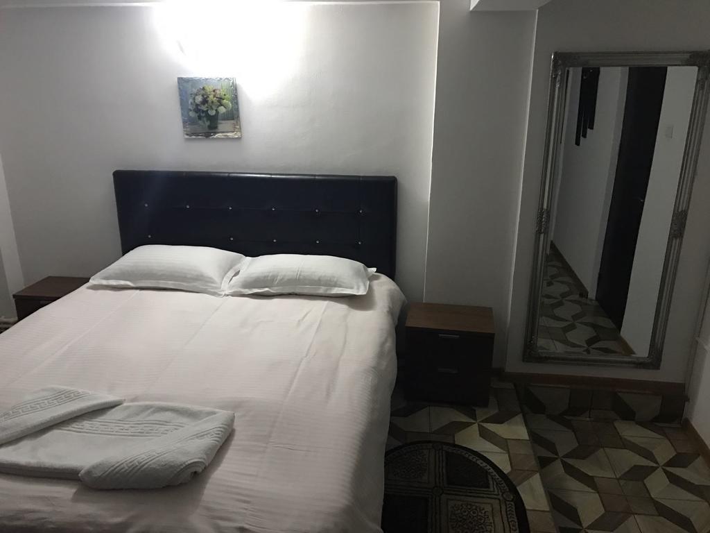 Pensiunea Marcello Iasi Exteriör bild